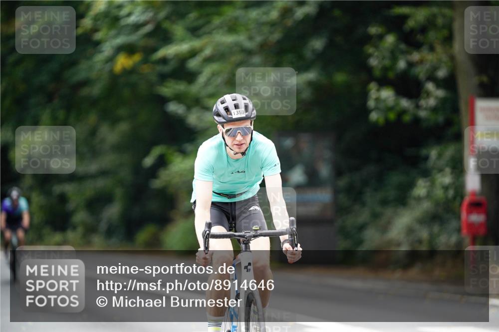 14.09.2025 - Stadtparktriathlon Michael Burmester http://msf.ph/oto/8914646 14.09.2025 12:38:52 Radfahren 1316, 1342, 1359, 1369, 1370 meine-sportfotos.de