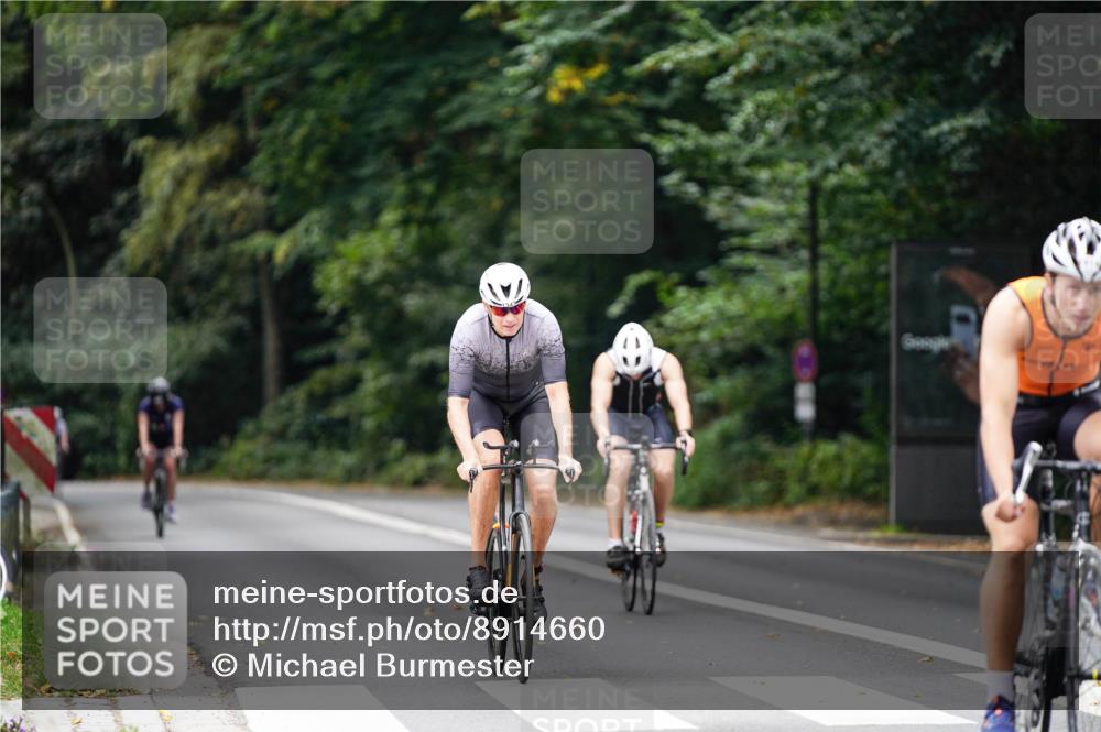 14.09.2025 - Stadtparktriathlon Michael Burmester http://msf.ph/oto/8914660 14.09.2025 12:39:12 Radfahren 1145, 1263, 1294, 1347, 1413, 1414 meine-sportfotos.de