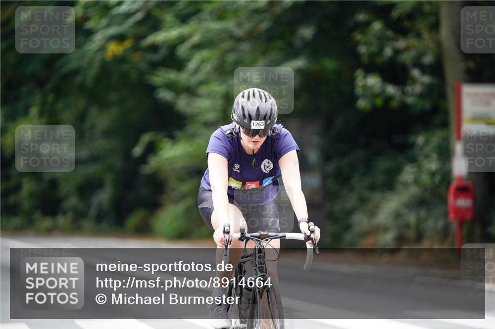 14.09.2025 - Stadtparktriathlon Michael Burmester http://msf.ph/oto/8914664 14.09.2025 12:39:18 Radfahren 1263, 1278, 1347, 1413, 1414 meine-sportfotos.de