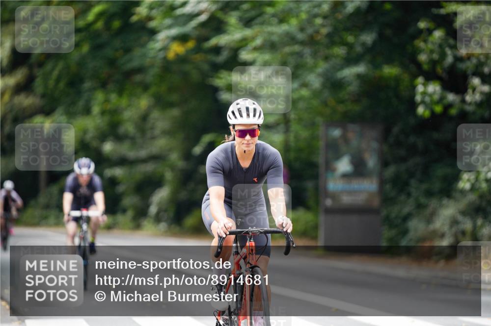 14.09.2025 - Stadtparktriathlon Michael Burmester http://msf.ph/oto/8914681 14.09.2025 12:39:47 Radfahren 1317, 1321, 1327, 1335, 1394, 1417 meine-sportfotos.de