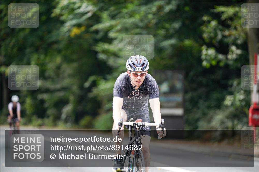 14.09.2025 - Stadtparktriathlon Michael Burmester http://msf.ph/oto/8914682 14.09.2025 12:39:49 Radfahren 1317, 1327, 1335, 1394, 1417 meine-sportfotos.de