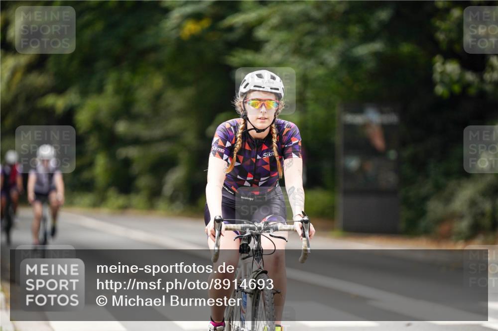 14.09.2025 - Stadtparktriathlon Michael Burmester http://msf.ph/oto/8914693 14.09.2025 12:40:04 Radfahren 1237, 1239, 1254, 1261, 1288, 1301, 1371 meine-sportfotos.de