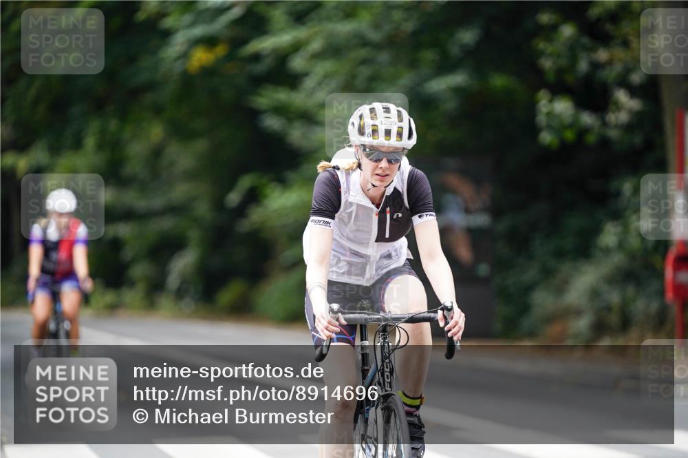 14.09.2025 - Stadtparktriathlon Michael Burmester http://msf.ph/oto/8914696 14.09.2025 12:40:07 Radfahren 1237, 1239, 1254, 1261, 1288, 1301, 1371 meine-sportfotos.de