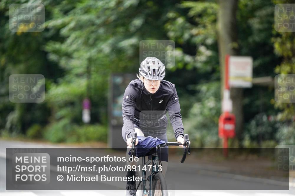 14.09.2025 - Stadtparktriathlon Michael Burmester http://msf.ph/oto/8914713 14.09.2025 12:40:29 Radfahren 1224, 1247, 1274, 1289, 1295, 1310, 1312, 1374, 1389 meine-sportfotos.de