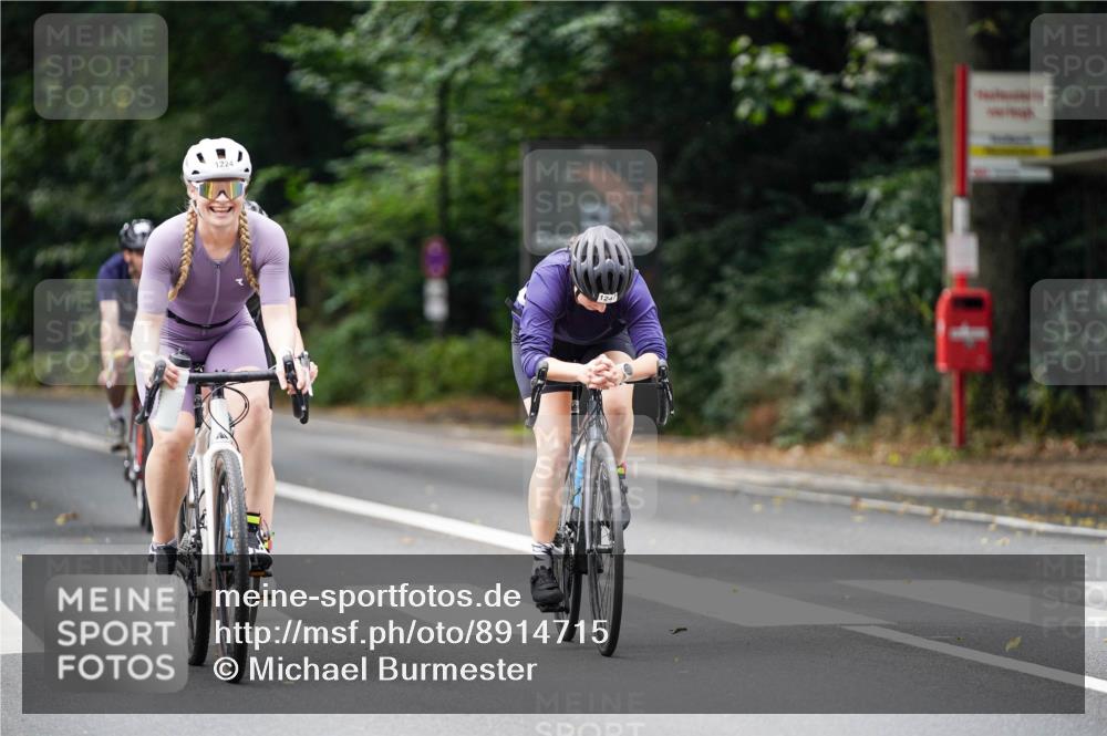 14.09.2025 - Stadtparktriathlon Michael Burmester http://msf.ph/oto/8914715 14.09.2025 12:40:34 Radfahren 1224, 1247, 1249, 1289, 1310, 1358, 1374, 1389 meine-sportfotos.de