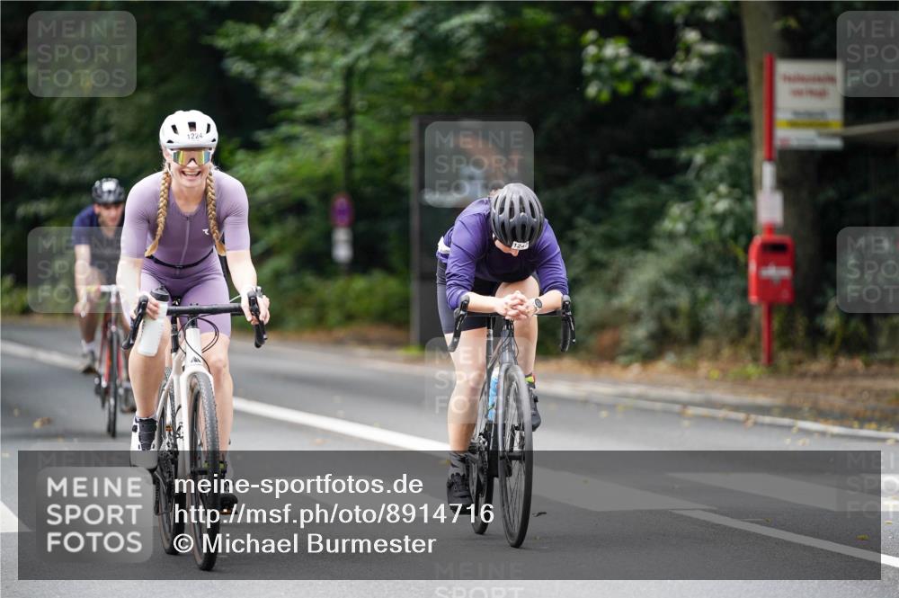 14.09.2025 - Stadtparktriathlon Michael Burmester http://msf.ph/oto/8914716 14.09.2025 12:40:34 Radfahren 1224, 1247, 1249, 1289, 1310, 1358, 1374, 1389 meine-sportfotos.de