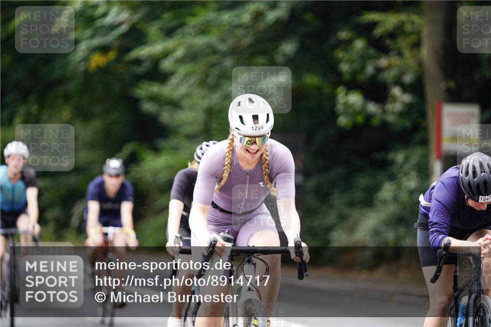 14.09.2025 - Stadtparktriathlon Michael Burmester http://msf.ph/oto/8914717 14.09.2025 12:40:34 Radfahren 1224, 1247, 1249, 1289, 1310, 1358, 1374, 1389 meine-sportfotos.de