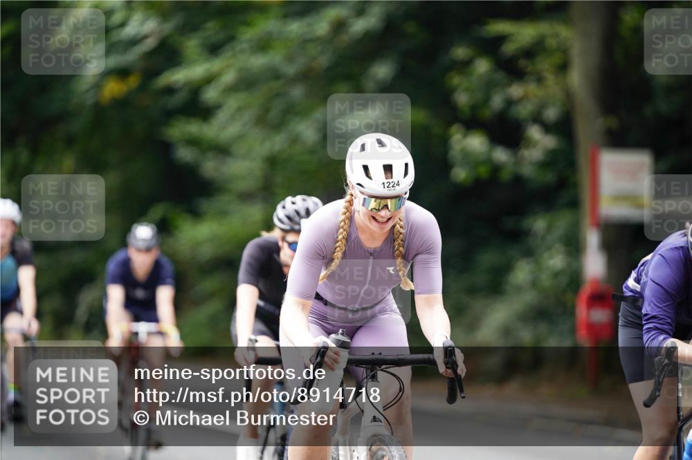 14.09.2025 - Stadtparktriathlon Michael Burmester http://msf.ph/oto/8914718 14.09.2025 12:40:35 Radfahren 1224, 1247, 1249, 1289, 1310, 1358, 1374, 1389 meine-sportfotos.de