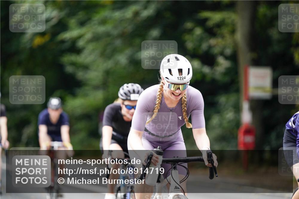 14.09.2025 - Stadtparktriathlon Michael Burmester http://msf.ph/oto/8914719 14.09.2025 12:40:35 Radfahren 1224, 1247, 1249, 1289, 1310, 1358, 1374, 1389 meine-sportfotos.de
