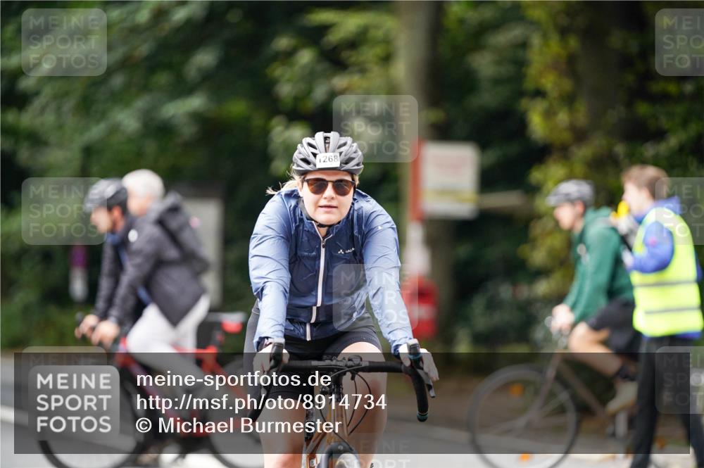 14.09.2025 - Stadtparktriathlon Michael Burmester http://msf.ph/oto/8914734 14.09.2025 12:40:46 Radfahren 1245, 1249, 1268, 1277, 1279, 1306 meine-sportfotos.de