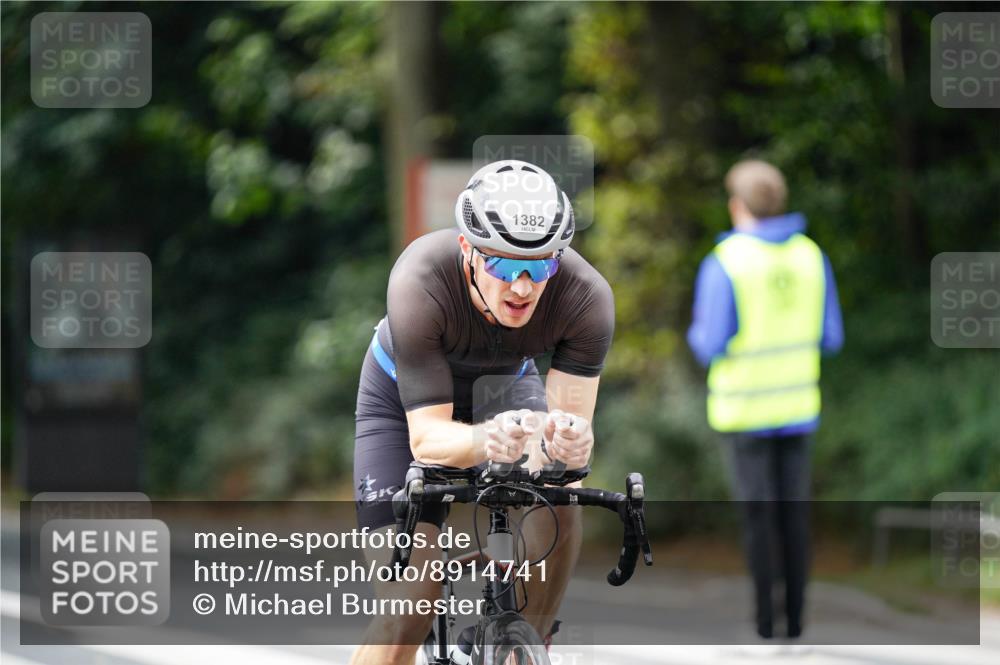 14.09.2025 - Stadtparktriathlon Michael Burmester http://msf.ph/oto/8914741 14.09.2025 12:40:57 Radfahren 1222, 1272, 1309, 1382, 1419 meine-sportfotos.de