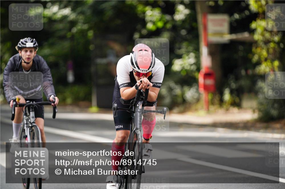 14.09.2025 - Stadtparktriathlon Michael Burmester http://msf.ph/oto/8914745 14.09.2025 12:41:03 Radfahren 1222, 1272, 1382, 1384, 1419 meine-sportfotos.de