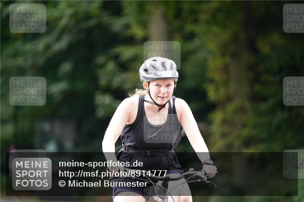 14.09.2025 - Stadtparktriathlon Michael Burmester http://msf.ph/oto/8914777 14.09.2025 12:41:53 Radfahren 1260, 1285 meine-sportfotos.de