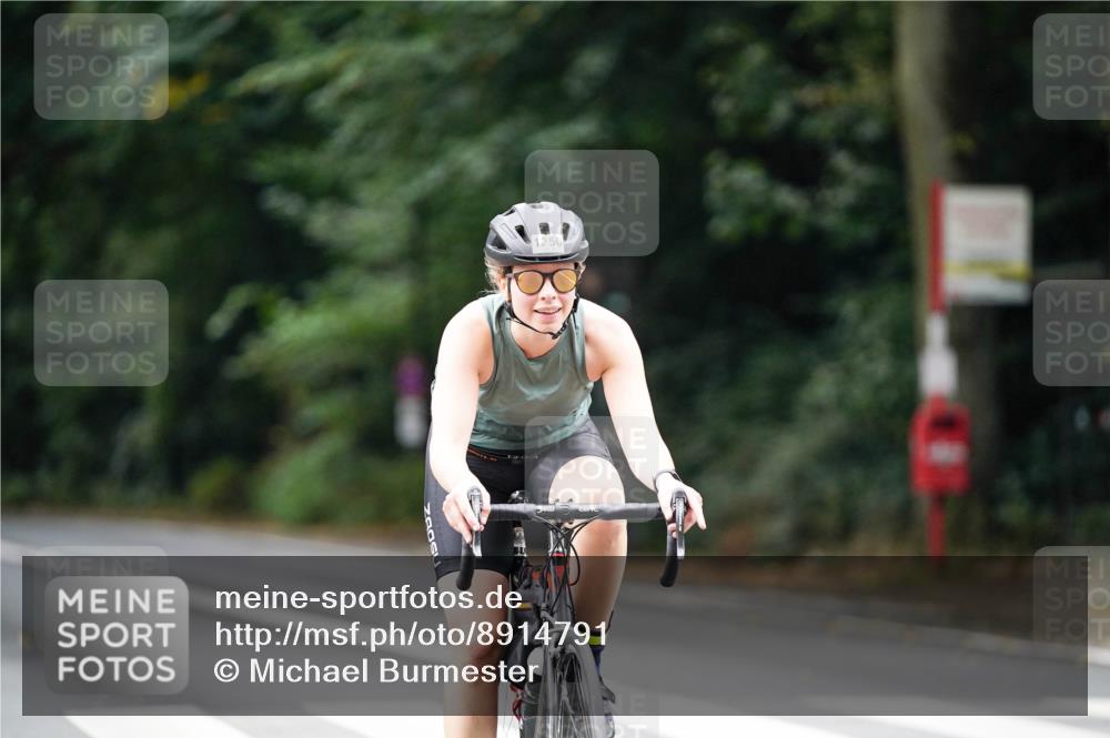14.09.2025 - Stadtparktriathlon Michael Burmester http://msf.ph/oto/8914791 14.09.2025 12:42:30 Radfahren 1250, 1385 meine-sportfotos.de