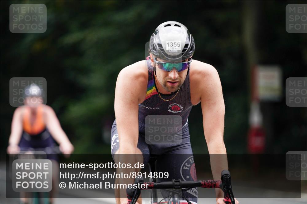 14.09.2025 - Stadtparktriathlon Michael Burmester http://msf.ph/oto/8914809 14.09.2025 12:42:48 Radfahren 1292, 1341, 1355, 1383, 1400, 1415 meine-sportfotos.de