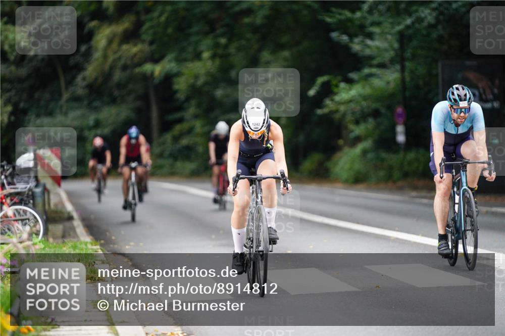 14.09.2025 - Stadtparktriathlon Michael Burmester http://msf.ph/oto/8914812 14.09.2025 12:42:56 Radfahren 1208, 1242, 1280, 1314, 1341, 1352, 1390, 1399 meine-sportfotos.de