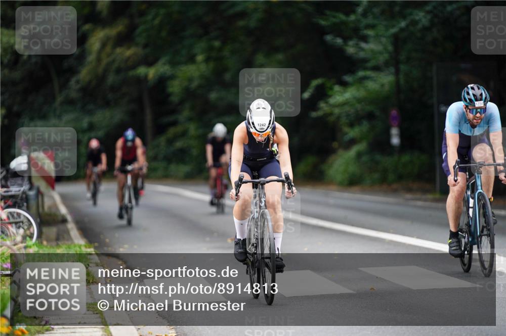 14.09.2025 - Stadtparktriathlon Michael Burmester http://msf.ph/oto/8914813 14.09.2025 12:42:56 Radfahren 1208, 1242, 1280, 1314, 1341, 1352, 1390, 1399 meine-sportfotos.de