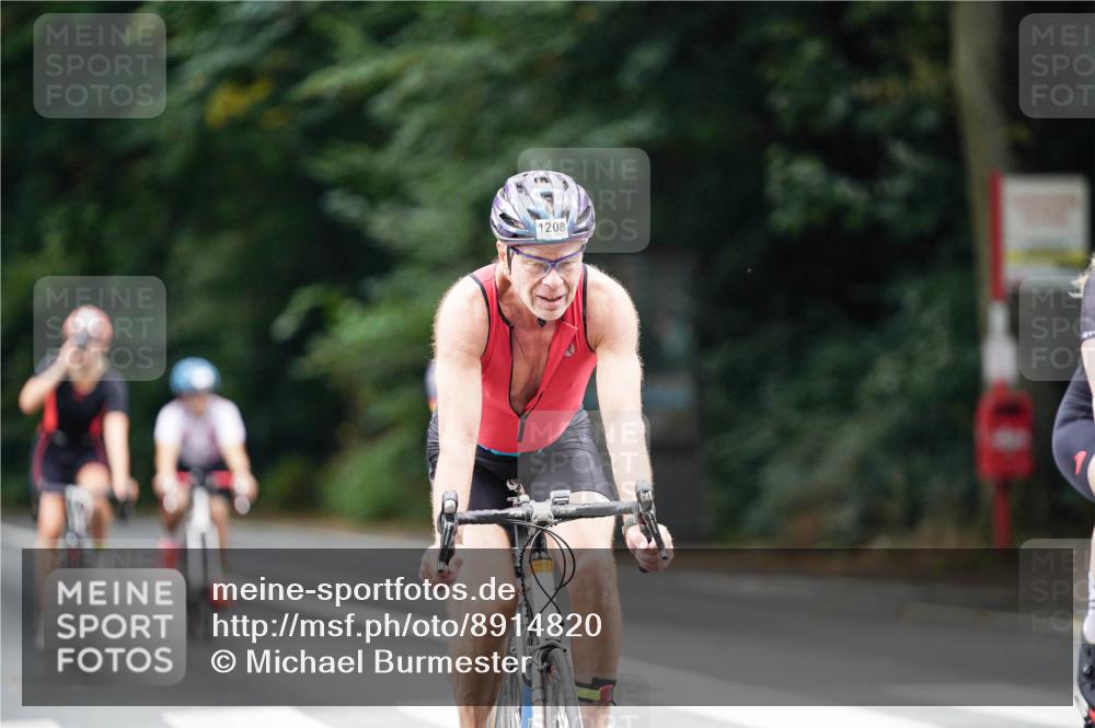 14.09.2025 - Stadtparktriathlon Michael Burmester http://msf.ph/oto/8914820 14.09.2025 12:43:01 Radfahren 1208, 1242, 1280, 1314, 1352, 1390, 1399 meine-sportfotos.de