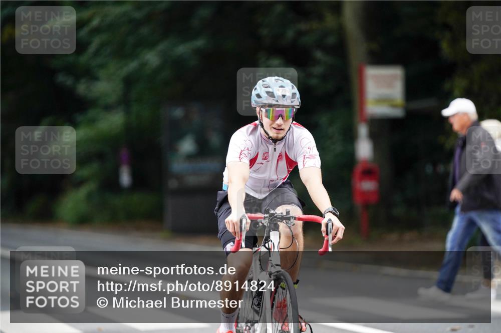 14.09.2025 - Stadtparktriathlon Michael Burmester http://msf.ph/oto/8914824 14.09.2025 12:43:03 Radfahren 1208, 1242, 1280, 1314, 1352, 1390, 1399 meine-sportfotos.de