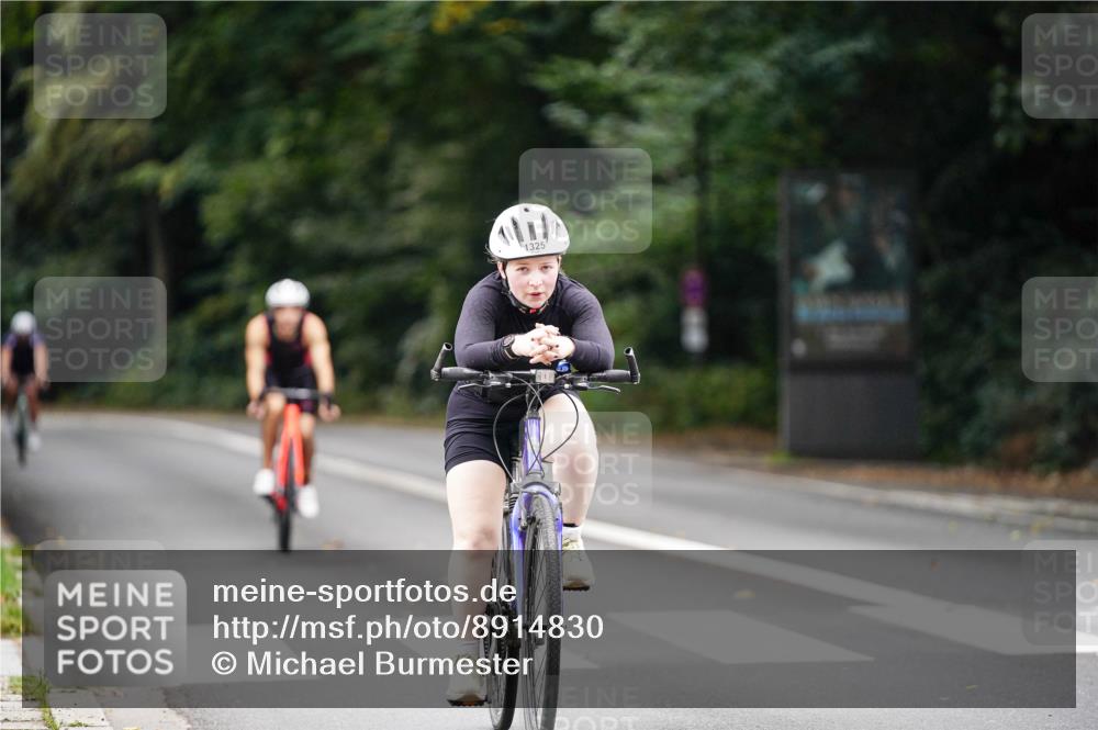 14.09.2025 - Stadtparktriathlon Michael Burmester http://msf.ph/oto/8914830 14.09.2025 12:43:26 Radfahren 1244, 1325, 1373, 1391 meine-sportfotos.de