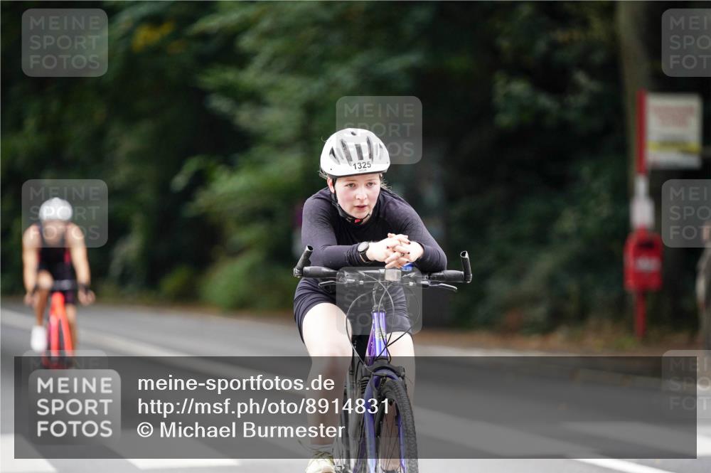 14.09.2025 - Stadtparktriathlon Michael Burmester http://msf.ph/oto/8914831 14.09.2025 12:43:27 Radfahren 1244, 1325, 1373, 1391 meine-sportfotos.de