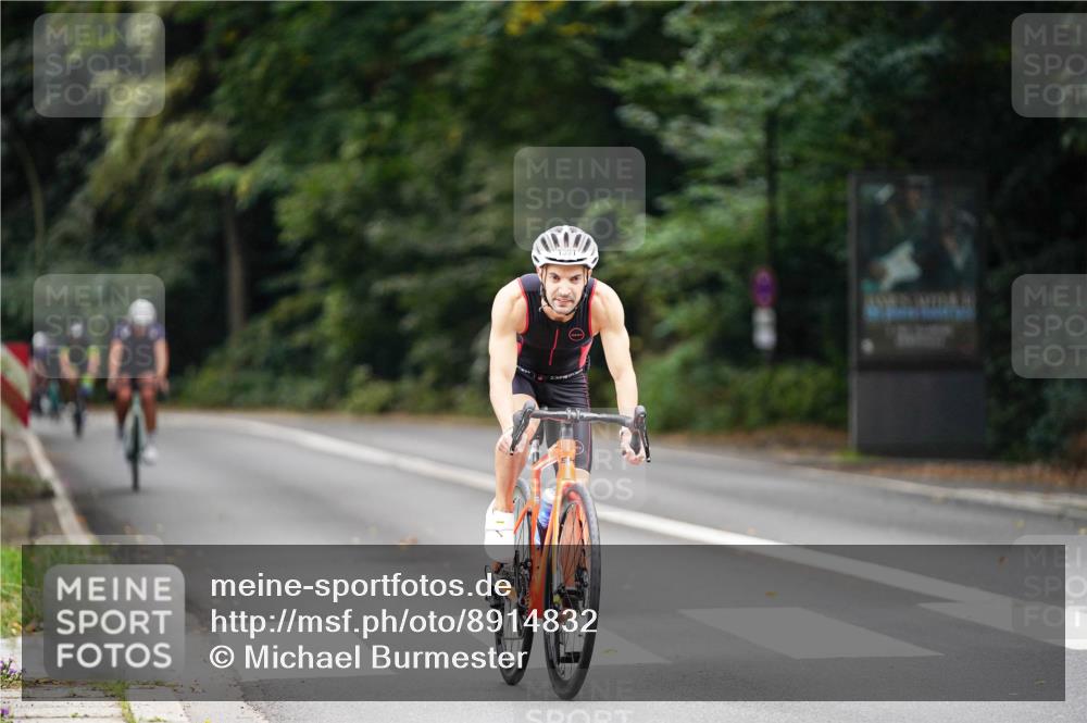 14.09.2025 - Stadtparktriathlon Michael Burmester http://msf.ph/oto/8914832 14.09.2025 12:43:28 Radfahren 1244, 1325, 1373, 1391 meine-sportfotos.de