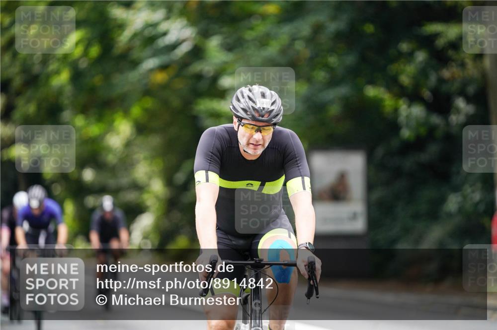 14.09.2025 - Stadtparktriathlon Michael Burmester http://msf.ph/oto/8914842 14.09.2025 12:43:38 Radfahren 1244, 1252, 1267, 1296, 1298, 1361, 1365, 1367, 1405, 1407 meine-sportfotos.de