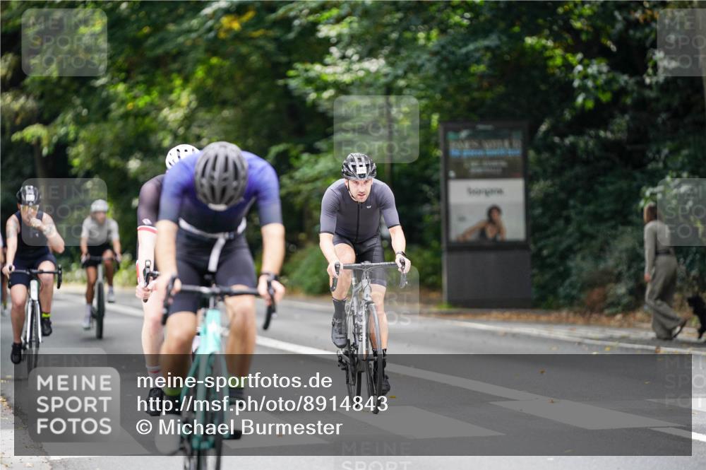 14.09.2025 - Stadtparktriathlon Michael Burmester http://msf.ph/oto/8914843 14.09.2025 12:43:39 Radfahren 1244, 1252, 1267, 1296, 1298, 1361, 1365, 1367, 1405, 1407 meine-sportfotos.de