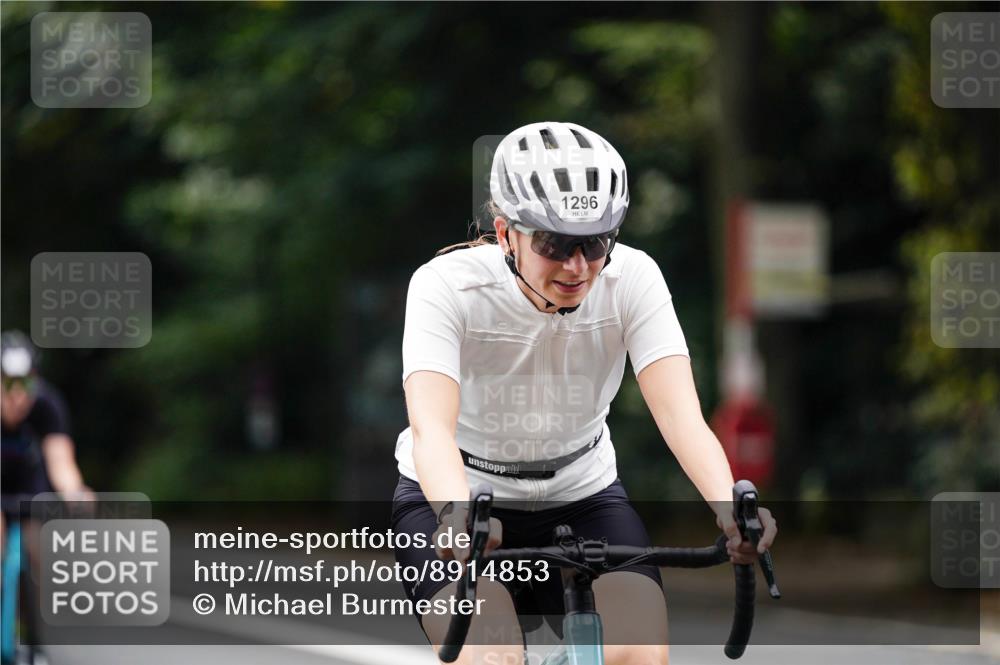 14.09.2025 - Stadtparktriathlon Michael Burmester http://msf.ph/oto/8914853 14.09.2025 12:43:44 Radfahren 1252, 1267, 1296, 1298, 1361, 1365, 1367, 1405, 1407 meine-sportfotos.de