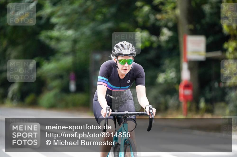 14.09.2025 - Stadtparktriathlon Michael Burmester http://msf.ph/oto/8914856 14.09.2025 12:43:45 Radfahren 1252, 1267, 1296, 1298, 1299, 1365, 1367, 1405, 1407 meine-sportfotos.de