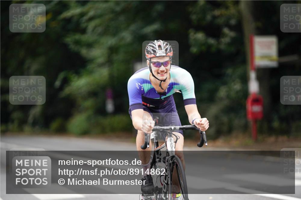 14.09.2025 - Stadtparktriathlon Michael Burmester http://msf.ph/oto/8914862 14.09.2025 12:44:06 Radfahren 1246, 1386, 1388 meine-sportfotos.de