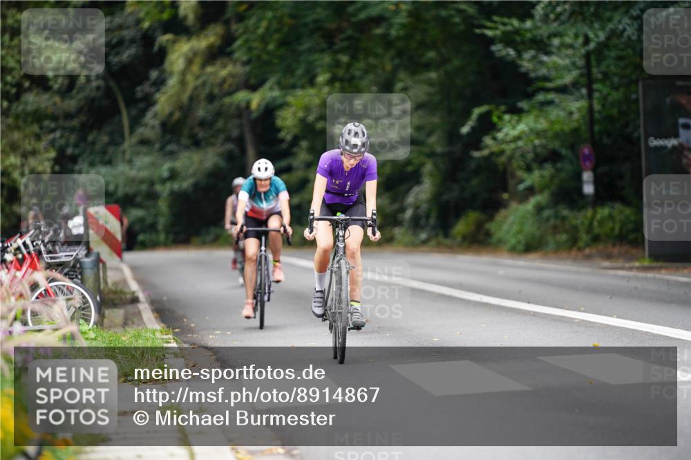 14.09.2025 - Stadtparktriathlon Michael Burmester http://msf.ph/oto/8914867 14.09.2025 12:44:17 Radfahren 1257, 1300, 1339 meine-sportfotos.de