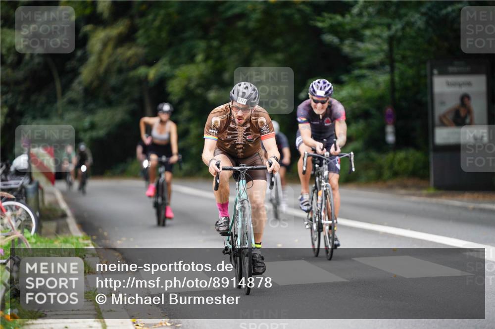 14.09.2025 - Stadtparktriathlon Michael Burmester http://msf.ph/oto/8914878 14.09.2025 12:44:29 Radfahren 1264, 1286, 1300, 1356, 1377 meine-sportfotos.de