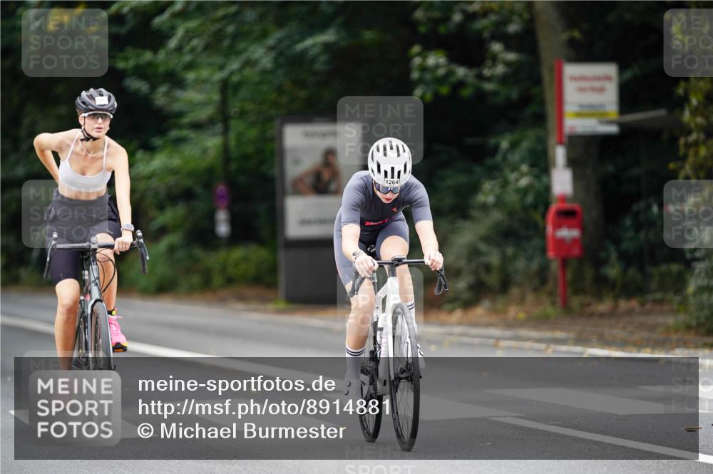14.09.2025 - Stadtparktriathlon Michael Burmester http://msf.ph/oto/8914881 14.09.2025 12:44:31 Radfahren 1264, 1286, 1324, 1356, 1377 meine-sportfotos.de