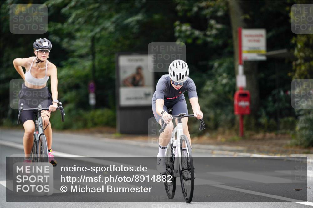 14.09.2025 - Stadtparktriathlon Michael Burmester http://msf.ph/oto/8914882 14.09.2025 12:44:31 Radfahren 1264, 1286, 1324, 1356, 1377 meine-sportfotos.de