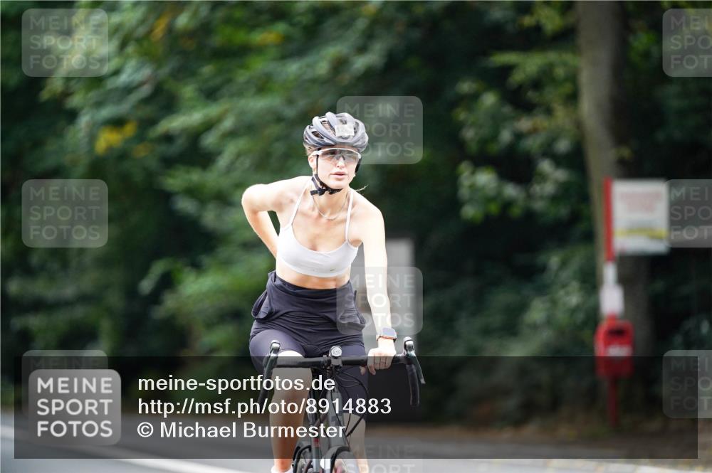 14.09.2025 - Stadtparktriathlon Michael Burmester http://msf.ph/oto/8914883 14.09.2025 12:44:32 Radfahren 1264, 1286, 1324, 1350, 1356, 1377 meine-sportfotos.de