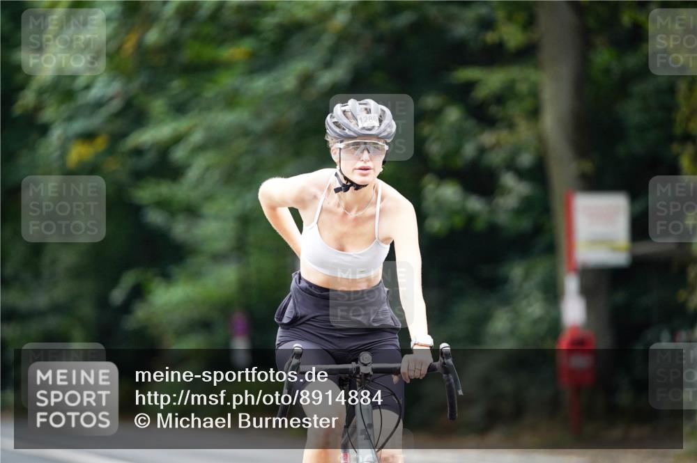 14.09.2025 - Stadtparktriathlon Michael Burmester http://msf.ph/oto/8914884 14.09.2025 12:44:33 Radfahren 1264, 1286, 1324, 1350, 1356, 1377 meine-sportfotos.de