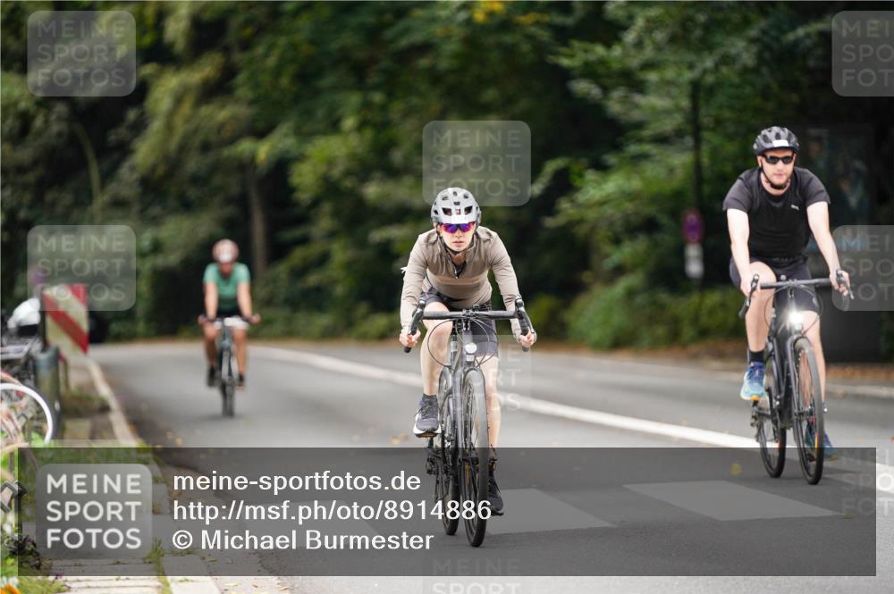 14.09.2025 - Stadtparktriathlon Michael Burmester http://msf.ph/oto/8914886 14.09.2025 12:44:37 Radfahren 1264, 1286, 1307, 1324, 1350, 1381 meine-sportfotos.de