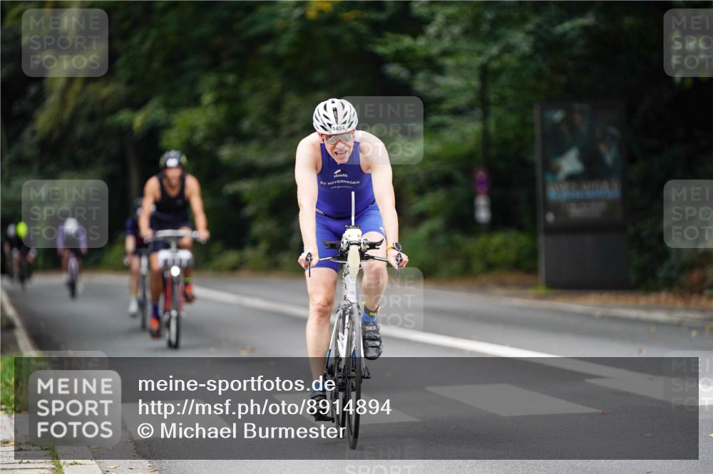14.09.2025 - Stadtparktriathlon Michael Burmester http://msf.ph/oto/8914894 14.09.2025 12:44:52 Radfahren 1311, 1315, 1351, 1404 meine-sportfotos.de