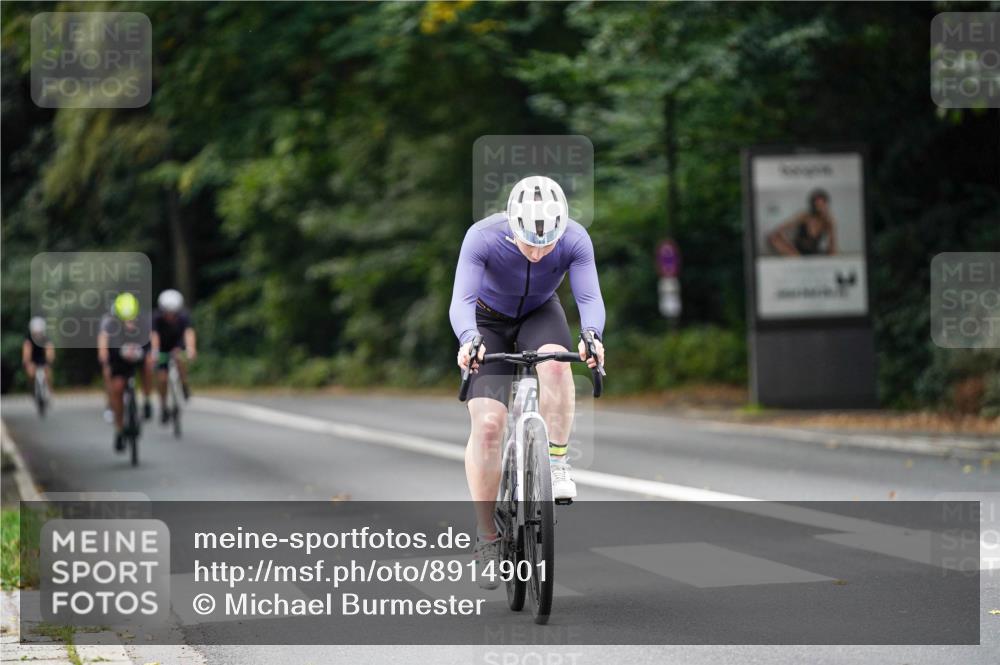 14.09.2025 - Stadtparktriathlon Michael Burmester http://msf.ph/oto/8914901 14.09.2025 12:44:58 Radfahren 1293, 1311, 1315, 1322, 1351, 1392, 1404 meine-sportfotos.de