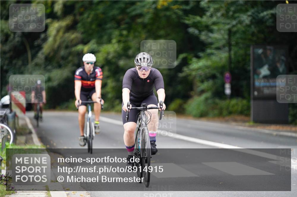 14.09.2025 - Stadtparktriathlon Michael Burmester http://msf.ph/oto/8914915 14.09.2025 12:45:19 Radfahren 1231, 1380, 1396, 1420 meine-sportfotos.de