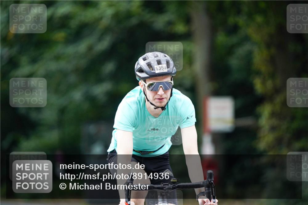 14.09.2025 - Stadtparktriathlon Michael Burmester http://msf.ph/oto/8914936 14.09.2025 12:45:49 Radfahren 1308, 1344, 1345, 1359 meine-sportfotos.de