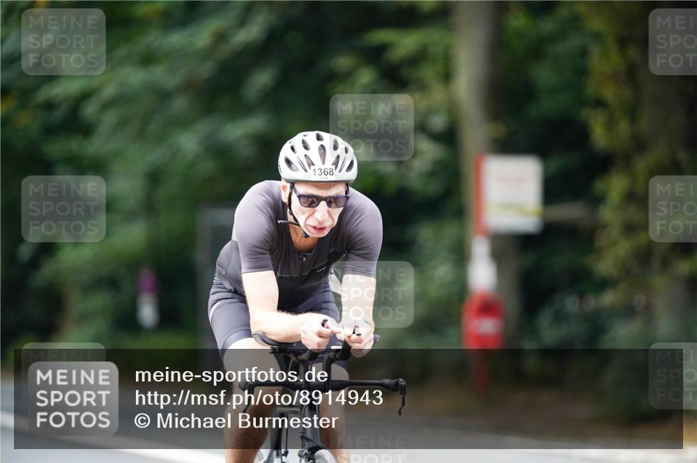 14.09.2025 - Stadtparktriathlon Michael Burmester http://msf.ph/oto/8914943 14.09.2025 12:46:12 Radfahren 1241, 1319, 1368, 1413, 1417 meine-sportfotos.de