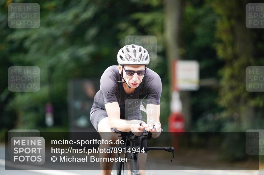 14.09.2025 - Stadtparktriathlon Michael Burmester http://msf.ph/oto/8914944 14.09.2025 12:46:13 Radfahren 1241, 1319, 1368, 1413, 1417 meine-sportfotos.de