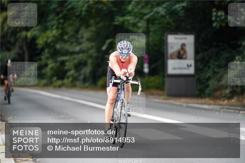 14.09.2025 - Stadtparktriathlon Michael Burmester http://msf.ph/oto/8914953 14.09.2025 12:46:23 Radfahren 1281, 1290, 1319, 1335, 1417 meine-sportfotos.de