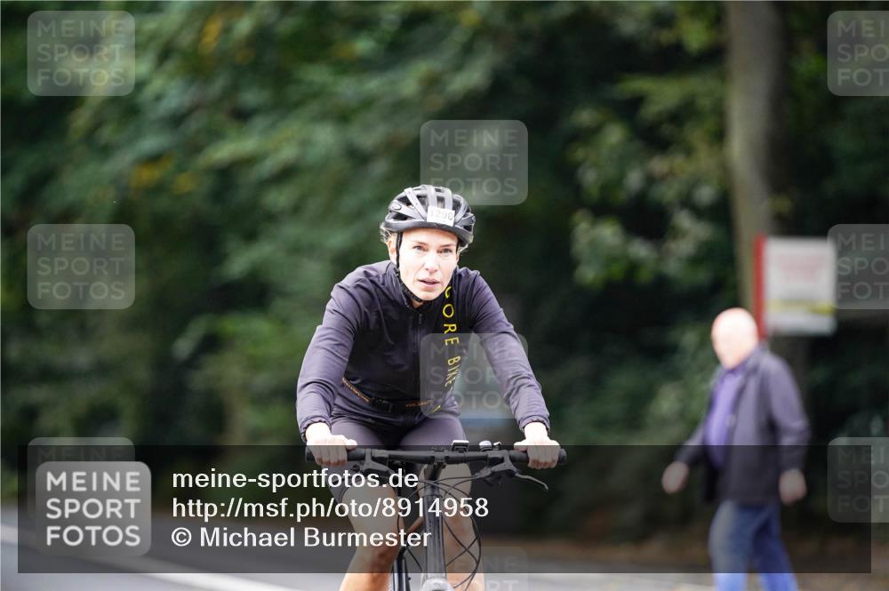 14.09.2025 - Stadtparktriathlon Michael Burmester http://msf.ph/oto/8914958 14.09.2025 12:46:28 Radfahren 1281, 1290, 1335 meine-sportfotos.de