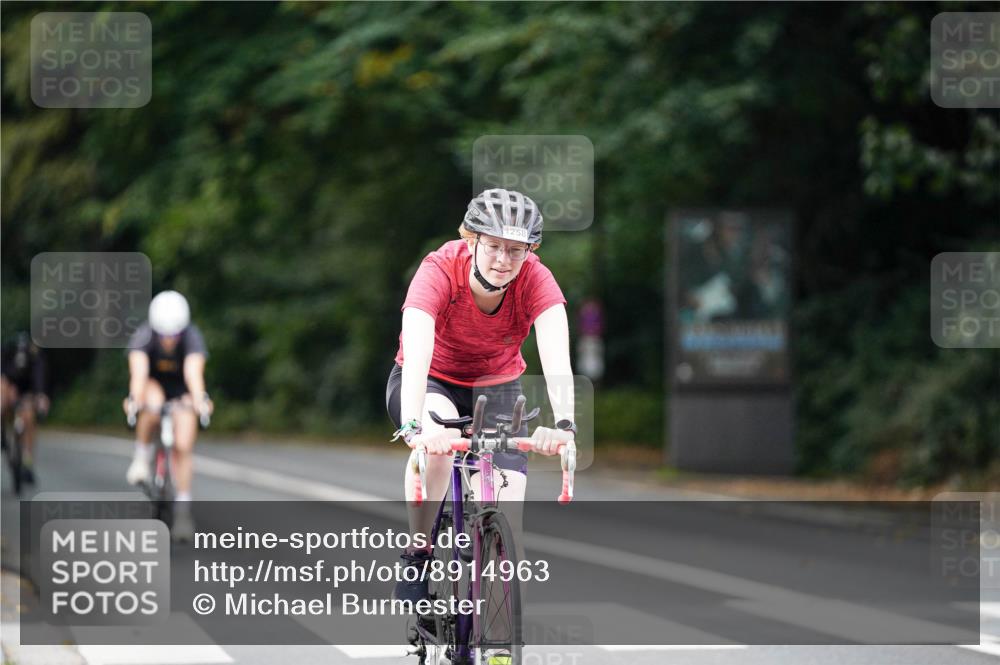 14.09.2025 - Stadtparktriathlon Michael Burmester http://msf.ph/oto/8914963 14.09.2025 12:46:45 Radfahren 1258, 1283, 1342, 1360 meine-sportfotos.de