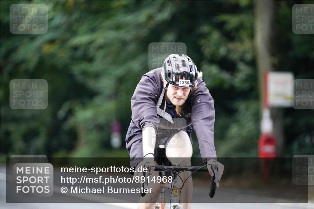14.09.2025 - Stadtparktriathlon Michael Burmester http://msf.ph/oto/8914968 14.09.2025 12:46:50 Radfahren 1258, 1283, 1326, 1360 meine-sportfotos.de