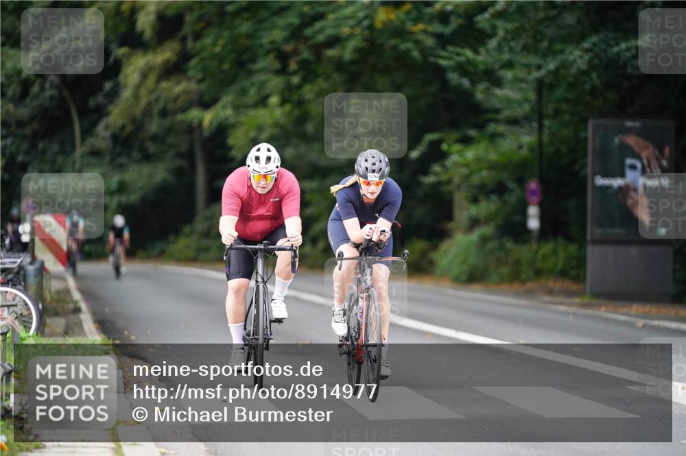 14.09.2025 - Stadtparktriathlon Michael Burmester http://msf.ph/oto/8914977 14.09.2025 12:47:06 Radfahren 1273, 1294, 1357, 1376, 1410 meine-sportfotos.de