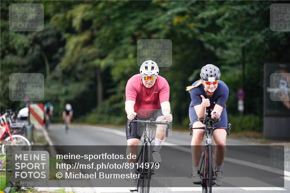 14.09.2025 - Stadtparktriathlon Michael Burmester http://msf.ph/oto/8914979 14.09.2025 12:47:07 Radfahren 1273, 1294, 1317, 1357, 1376 meine-sportfotos.de